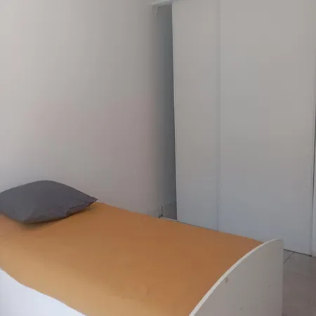Simple & & Piscine & Guest house