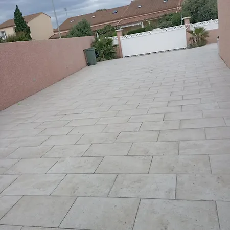 Guest house Simple & & Piscine &